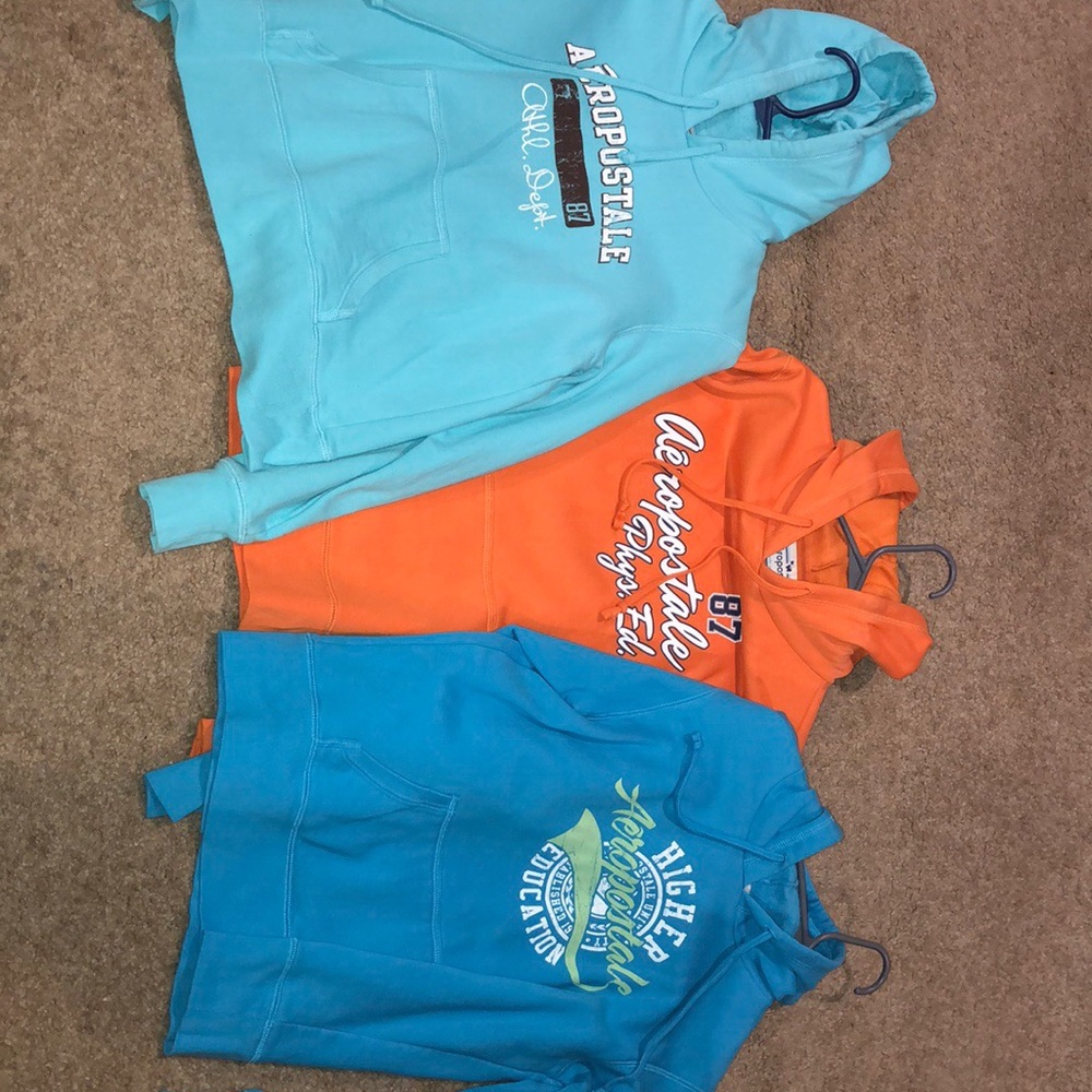 Lot of Aeropostale hoodies. Size Small.